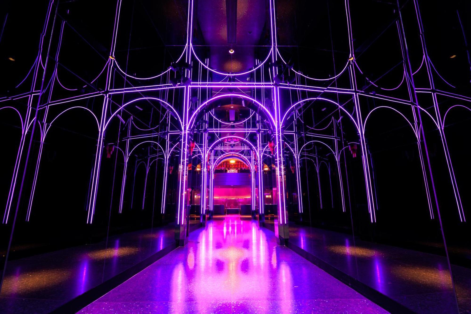 Fontainebleau 라스베이거스 외부 사진 The interior of the nightclub